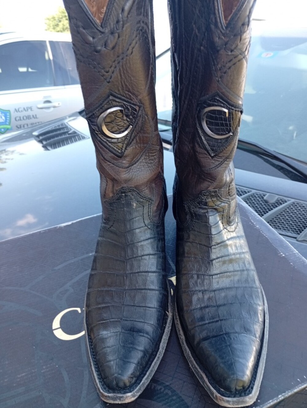 Cuadra Men's Black Caimán Leather Western Boots